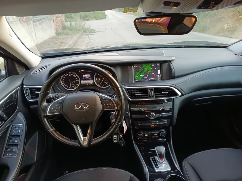 Infiniti Q30, снимка 12 - Автомобили и джипове - 42920929