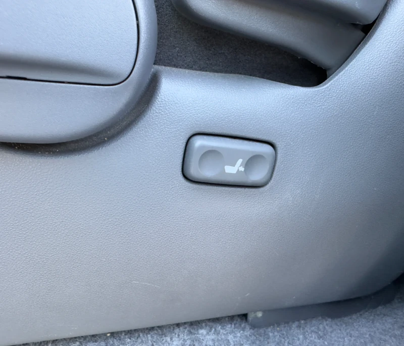 Toyota Land cruiser FACELIFT/ J120 /3.0D D4D / АВТОМАТИК / ПЕЧКА, снимка 16 - Автомобили и джипове - 47978556