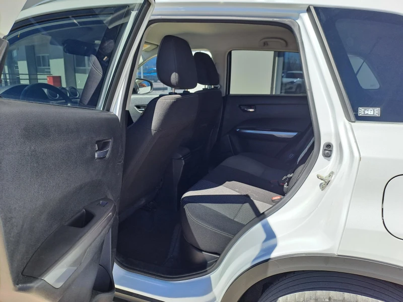 Suzuki Vitara 1.4 GL+ Booster Jet HYBRID 4X4 Коледен Бонус 5%, снимка 12 - Автомобили и джипове - 52196278
