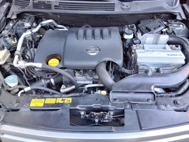 Nissan Qashqai, снимка 7 - Автомобили и джипове - 52555472