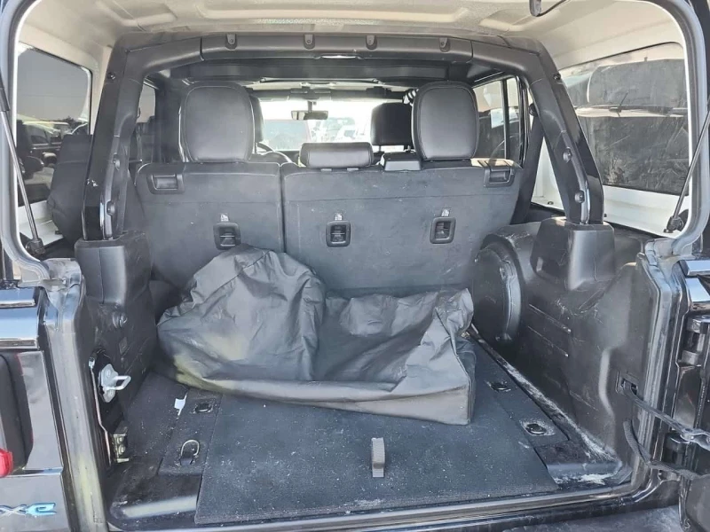 Jeep Wrangler  UNLIMITED RUBICON * CARFAX * ПОДГРЕВИ, снимка 11 - Автомобили и джипове - 53527081