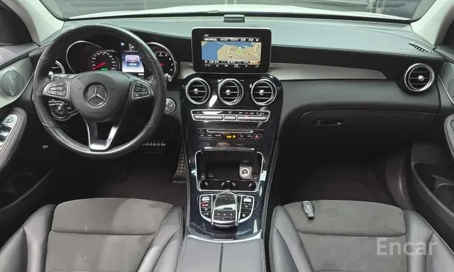 Mercedes-Benz GLC 300 4MATIC* AMG* 360Burmester* FULL, снимка 6 - Автомобили и джипове - 56018337