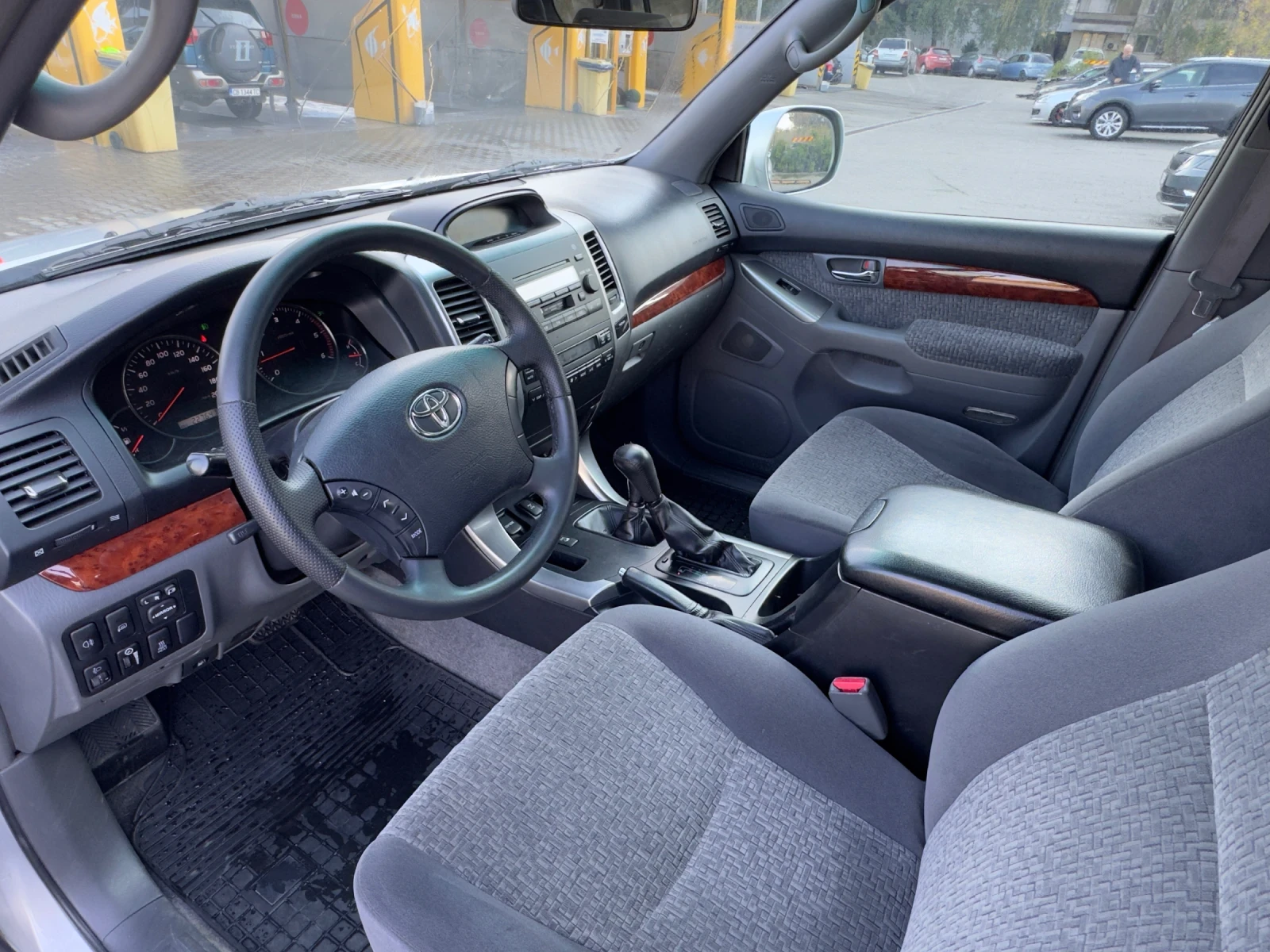 Toyota Land cruiser FACELIFT/ J120 /3.0D D4D / АВТОМАТИК / ПЕЧКА - изображение 7