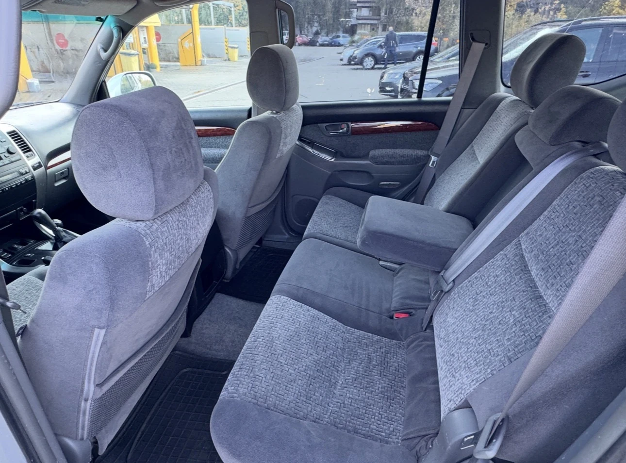 Toyota Land cruiser FACELIFT/ J120 /3.0D D4D / АВТОМАТИК / ПЕЧКА - изображение 9