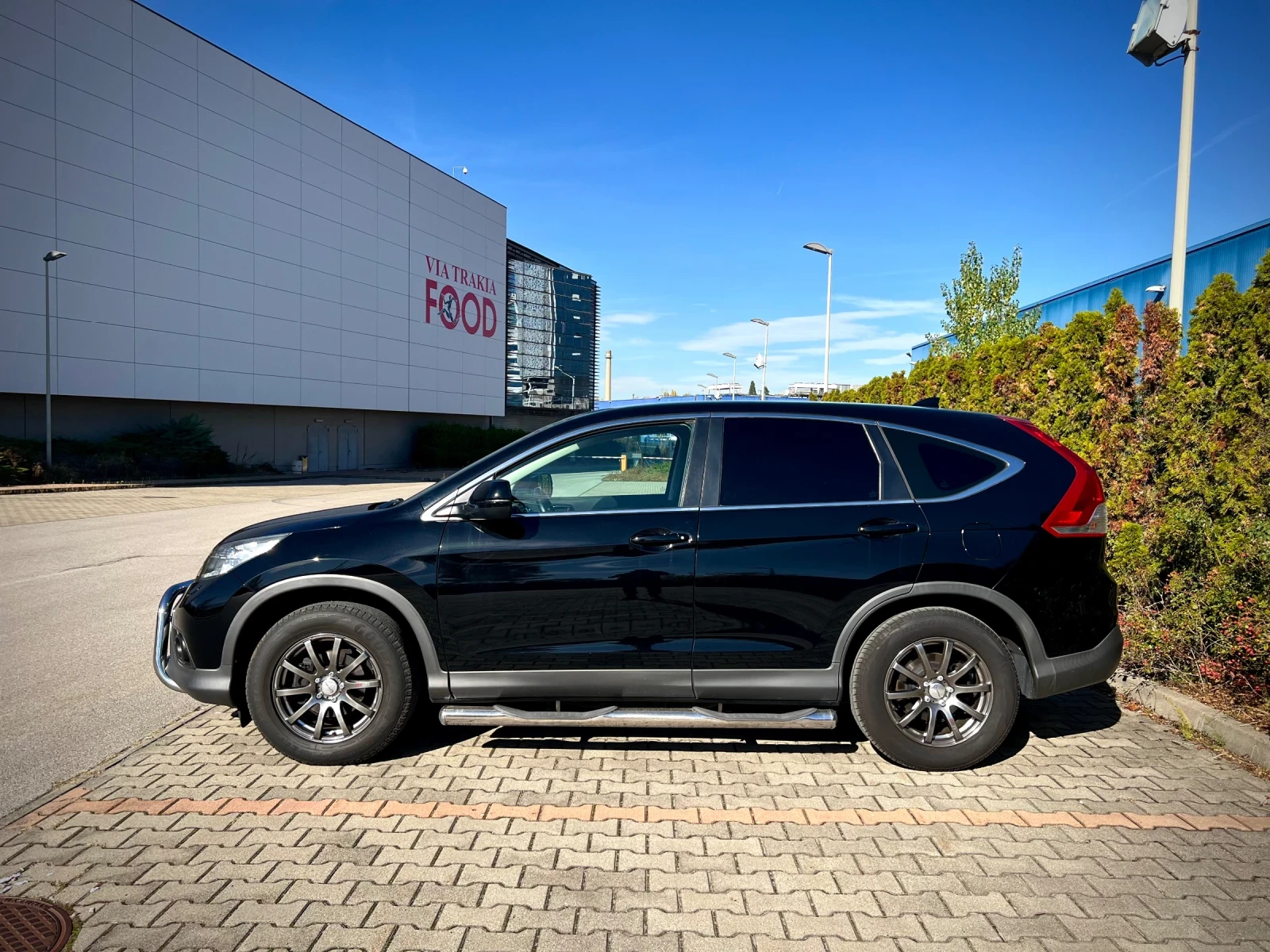 Honda Cr-v 2.0-Бензин-Обслужена-лизинг през Уникредит по 365л - изображение 4