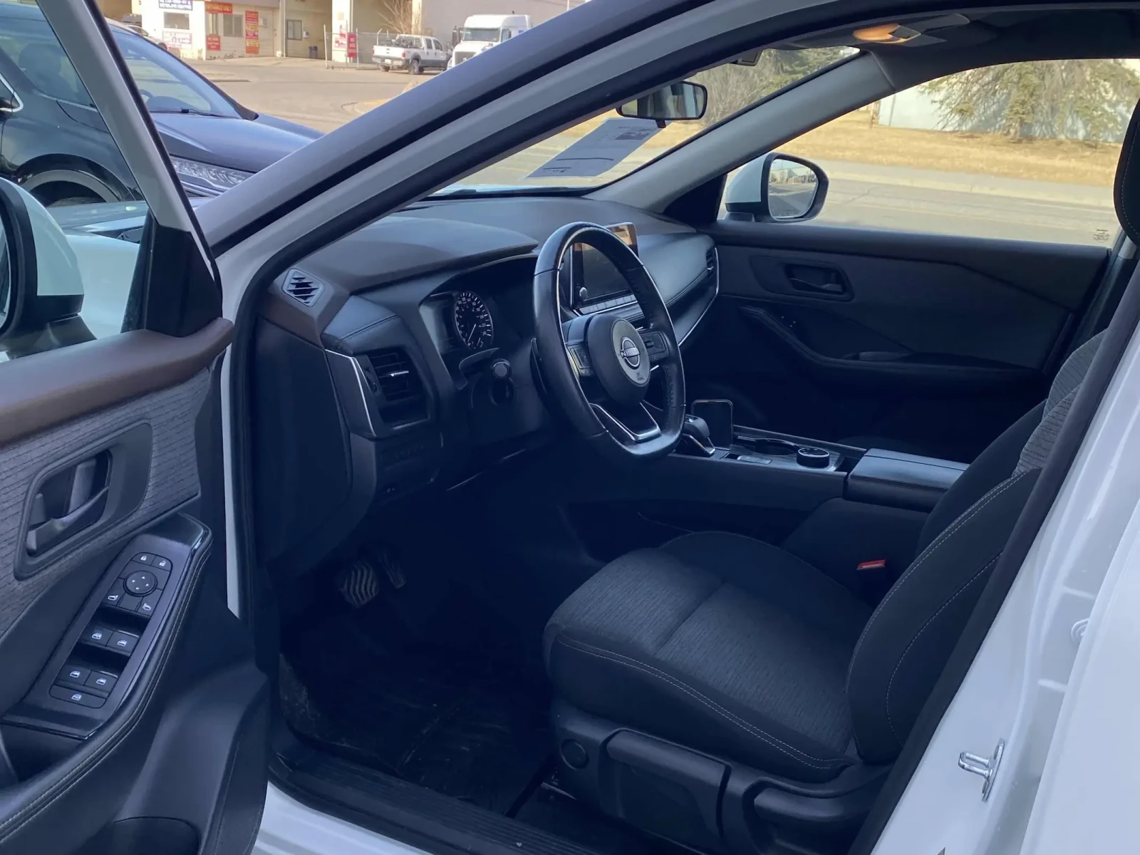 Nissan Rogue * S * CARFAX *    | Mobile.bg   6