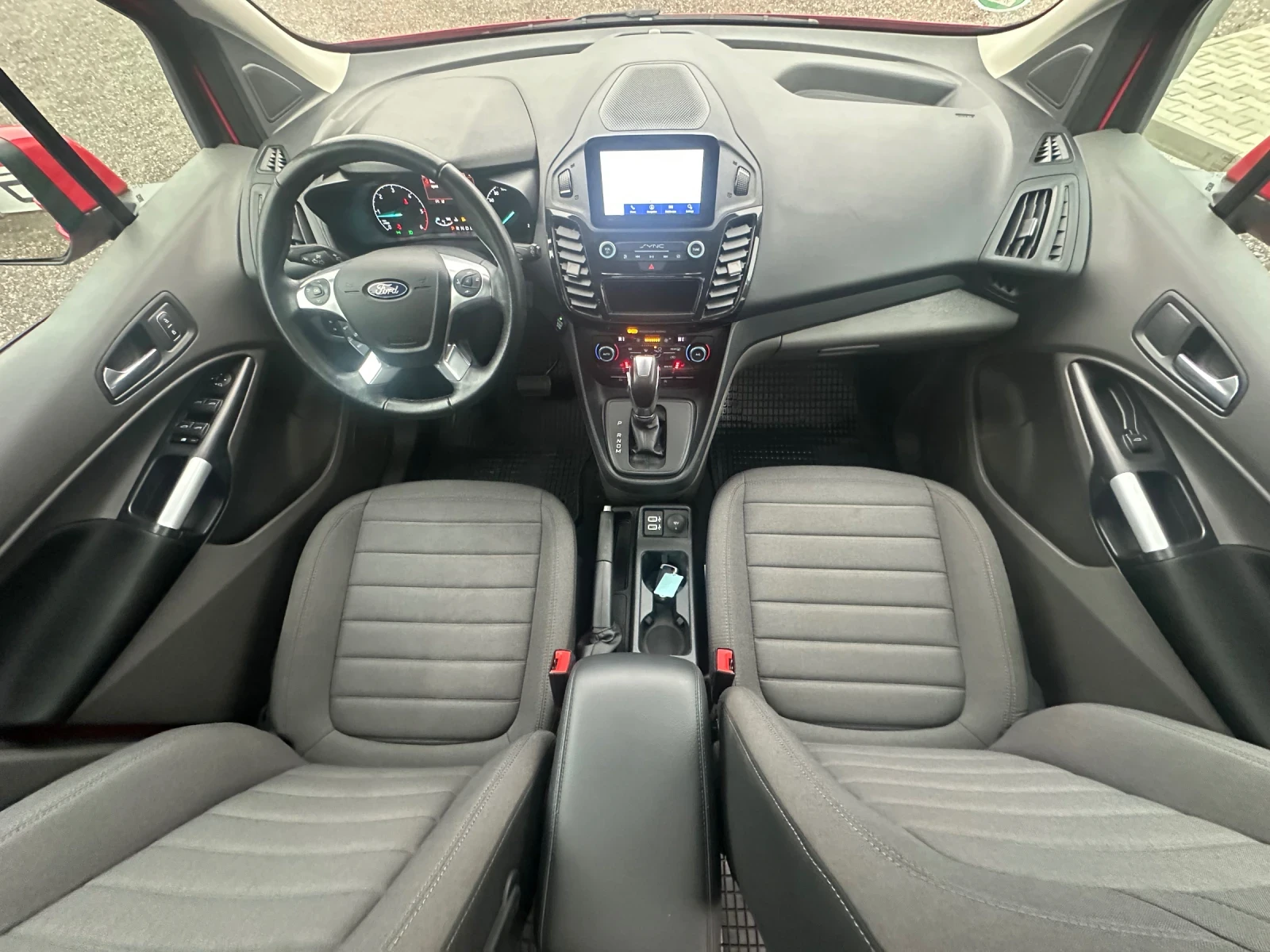 Ford Tourneo Connect 1.5D* PANORAMA* AUTOMAT* REALNI KM*  | Mobile.bg   9