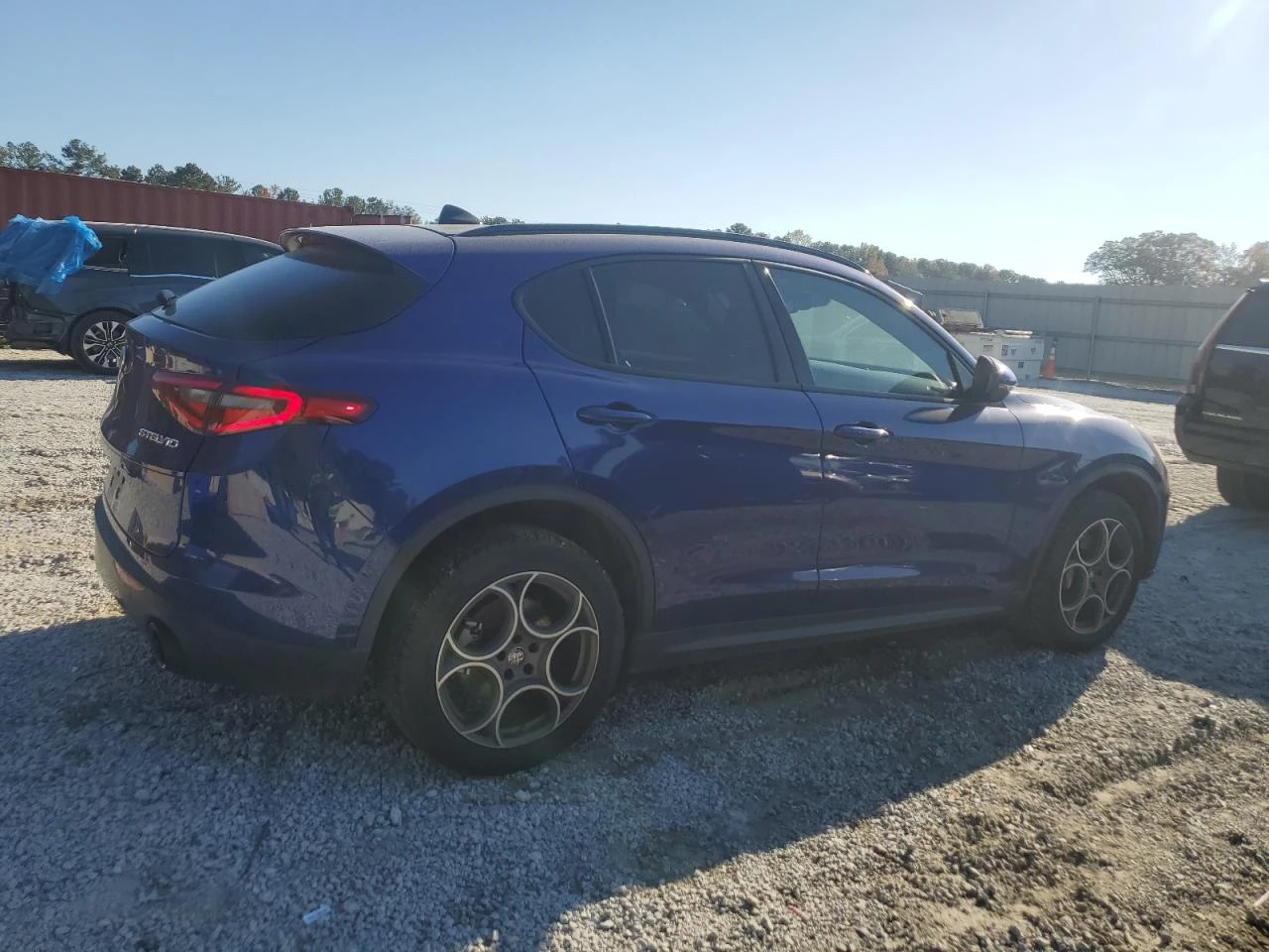 Alfa Romeo Stelvio  - изображение 3