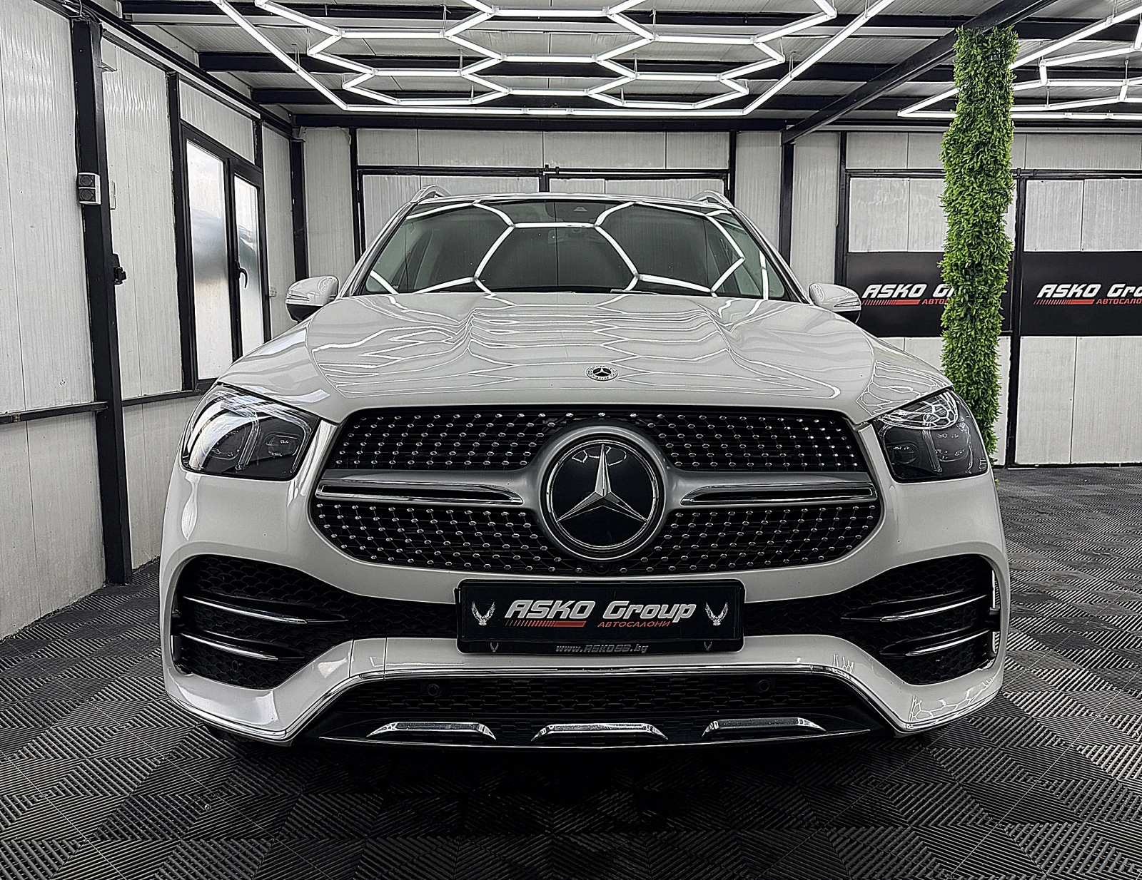 Mercedes-Benz GLE 350 AMG-line/KeylessGo/ 360-kamera/9gt/СОБСТВЕН ЛИЗИНГ, снимка 2 - Автомобили и джипове - 54132825