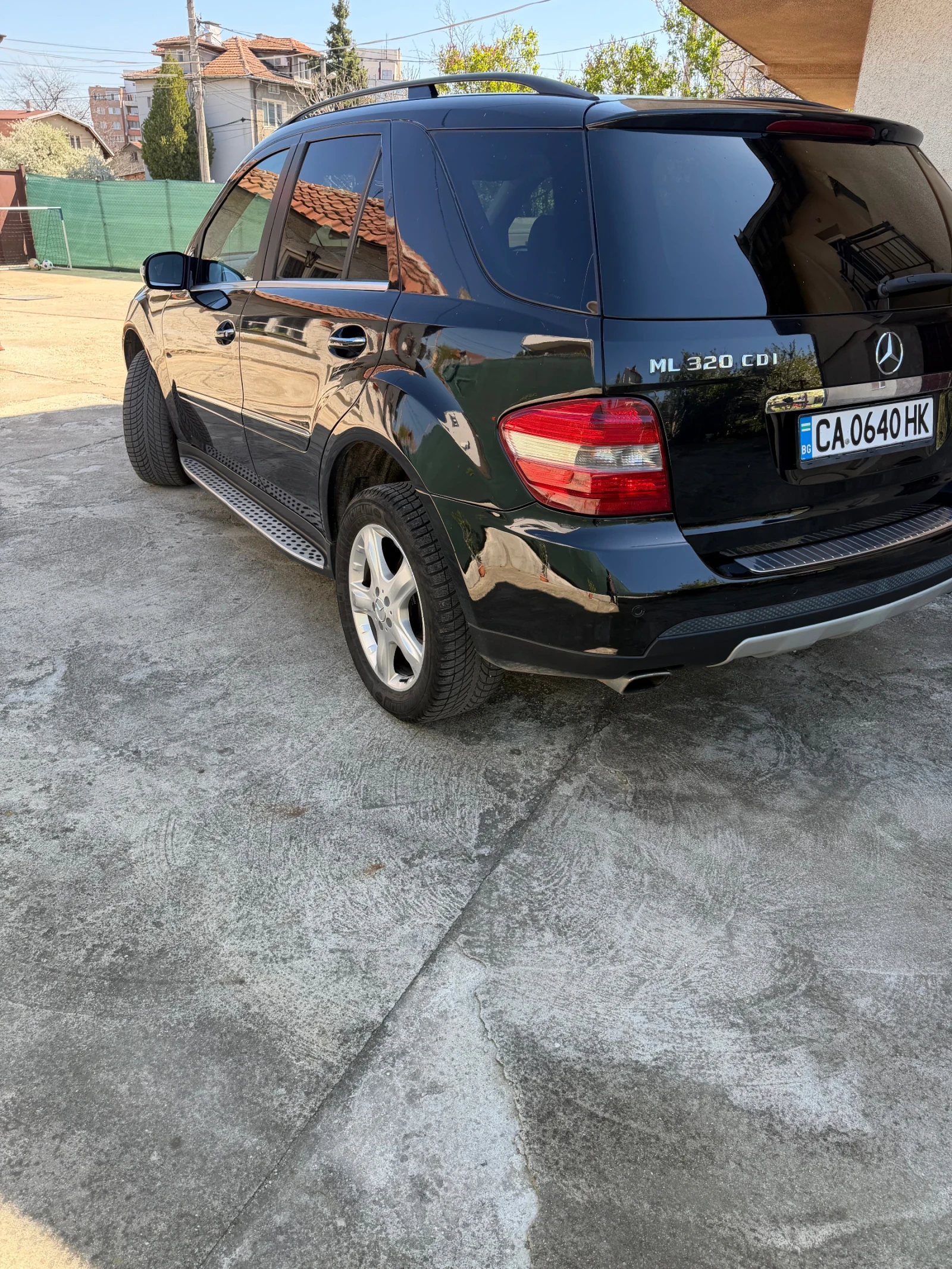 Mercedes-Benz ML 320, снимка 5 - Автомобили и джипове - 54244025