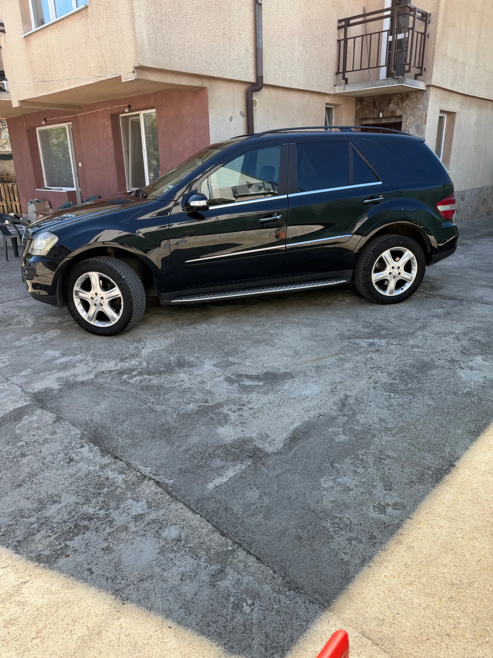 Mercedes-Benz ML 320, снимка 4 - Автомобили и джипове - 54244025