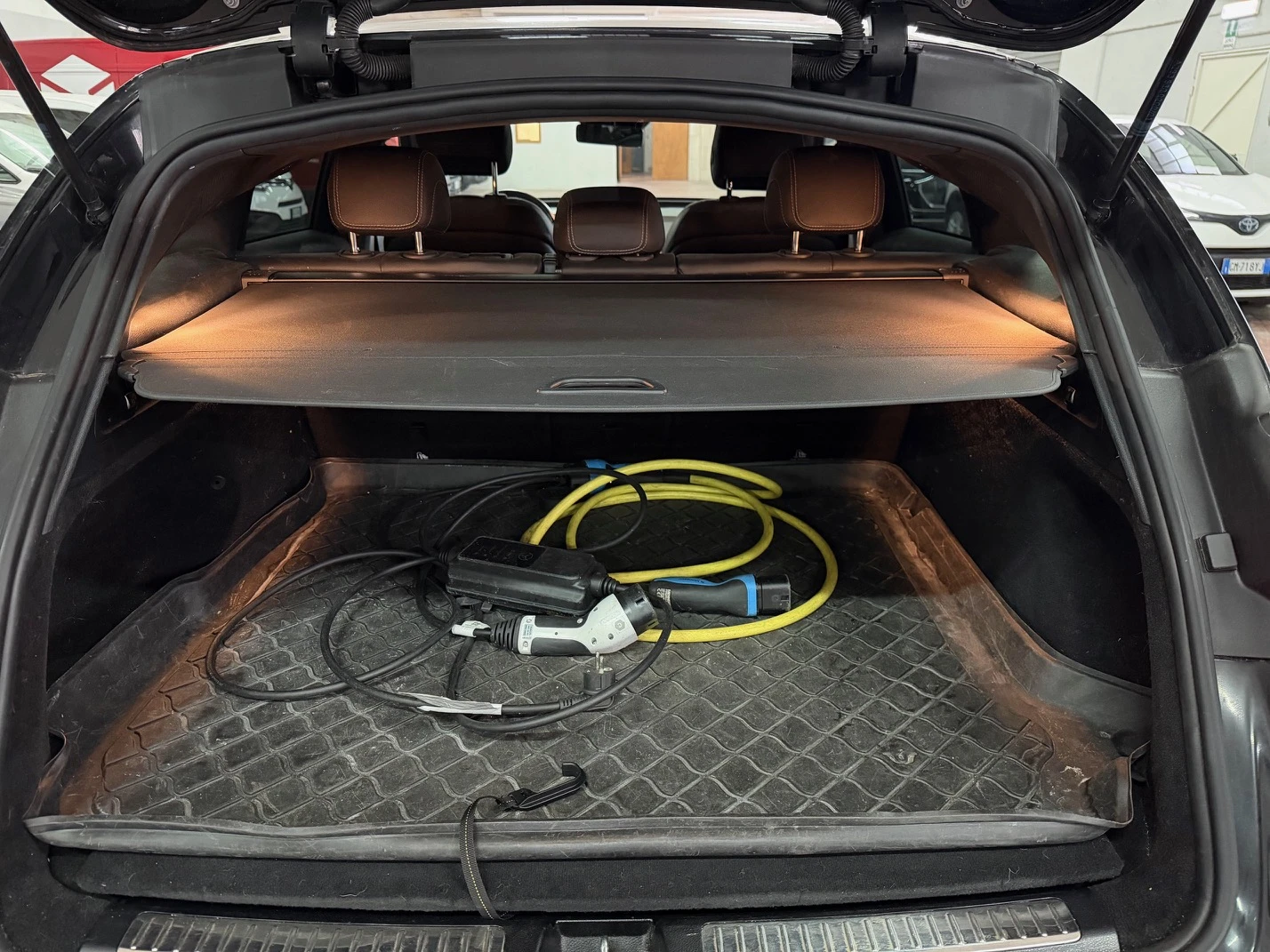 Mercedes-Benz EQC 400 AMG Line - 4-Matic - Electric | Mobile.bg � ����������� 12