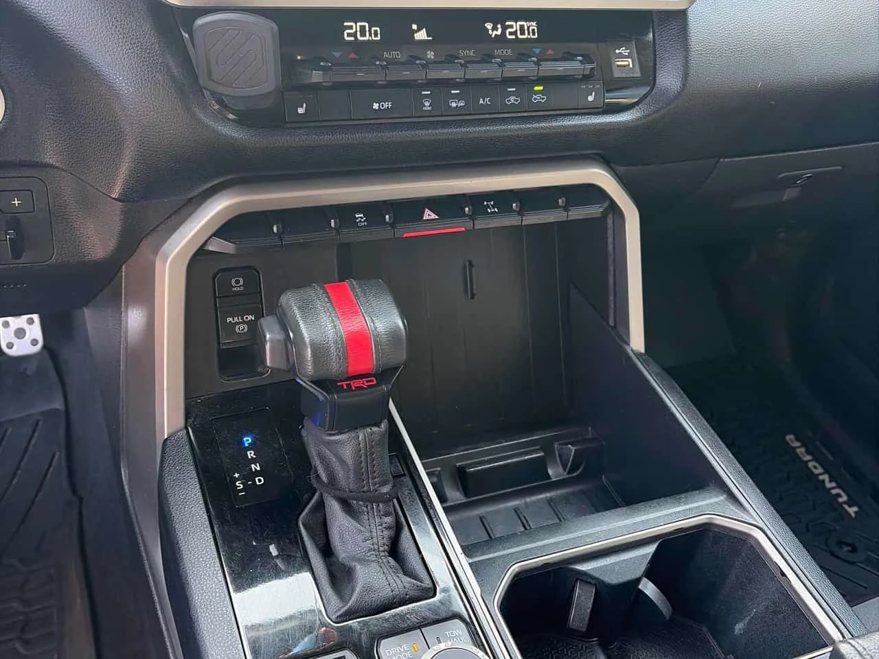 Toyota Tundra * SR5 * ГЛАВНО ПРЕДСТАВИТЕЛСТВО* , снимка 11 - Автомобили и джипове - 54356774