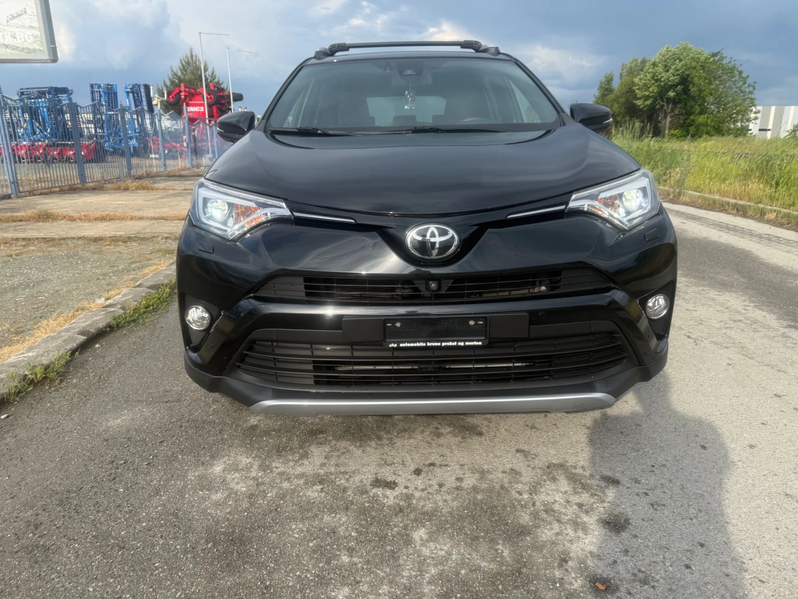 Toyota Rav4 STYLE NAVI 360 ШВЕЙЦАРИЯ, снимка 5 - Автомобили и джипове - 54637212