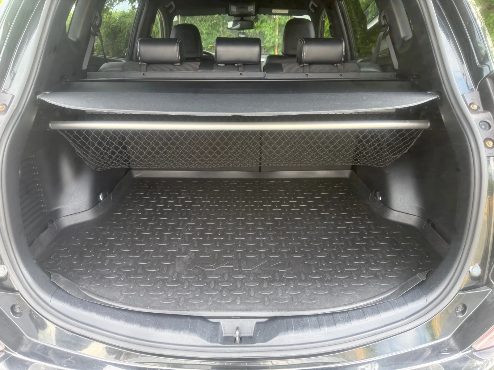 Toyota Rav4 STYLE NAVI 360 ШВЕЙЦАРИЯ, снимка 13 - Автомобили и джипове - 54637212