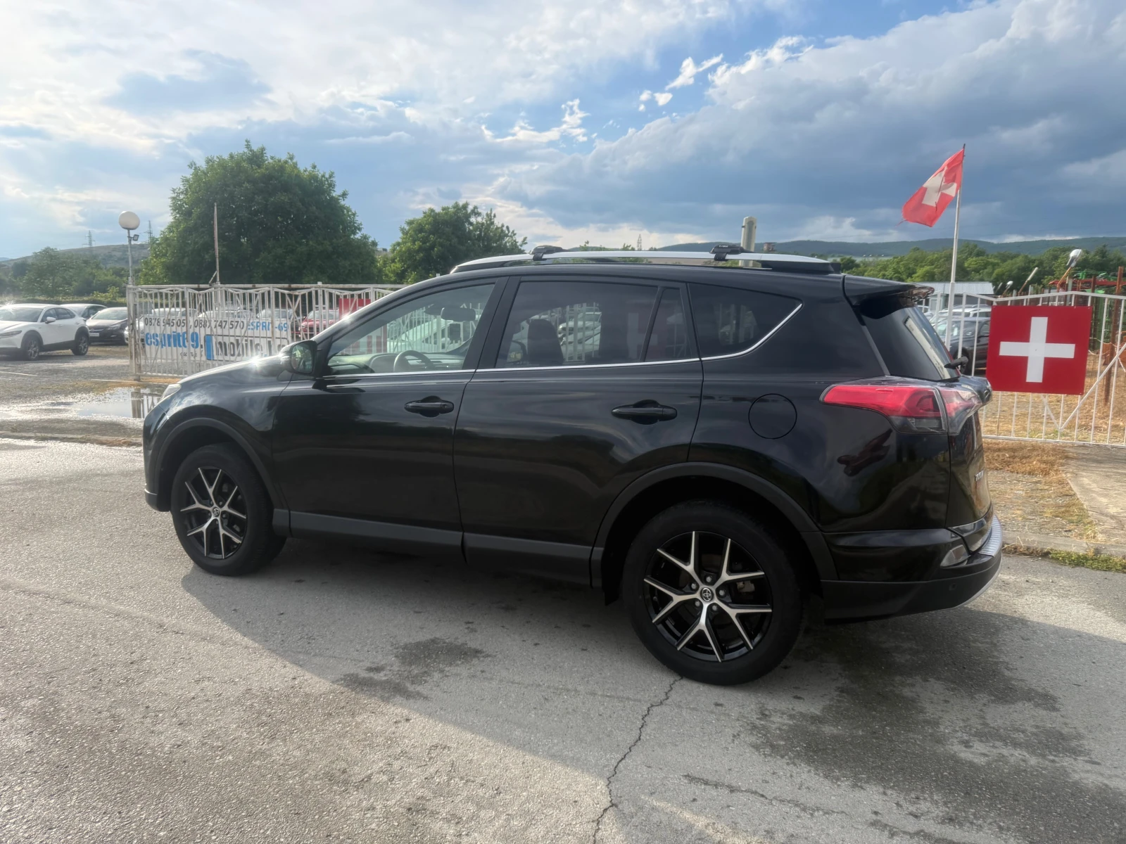 Toyota Rav4 STYLE NAVI 360 ШВЕЙЦАРИЯ, снимка 2 - Автомобили и джипове - 54637212