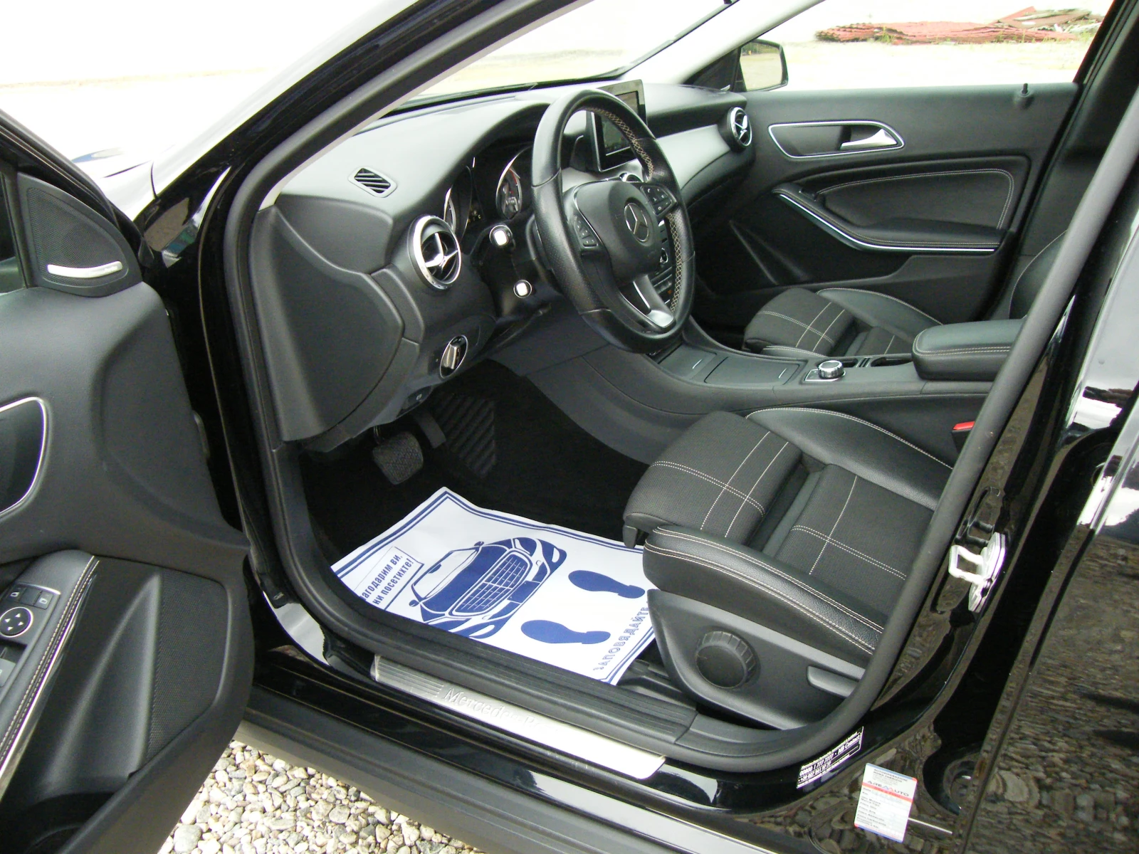 Mercedes-Benz GLA 200 129 000км, снимка 8 - Автомобили и джипове - 54651604