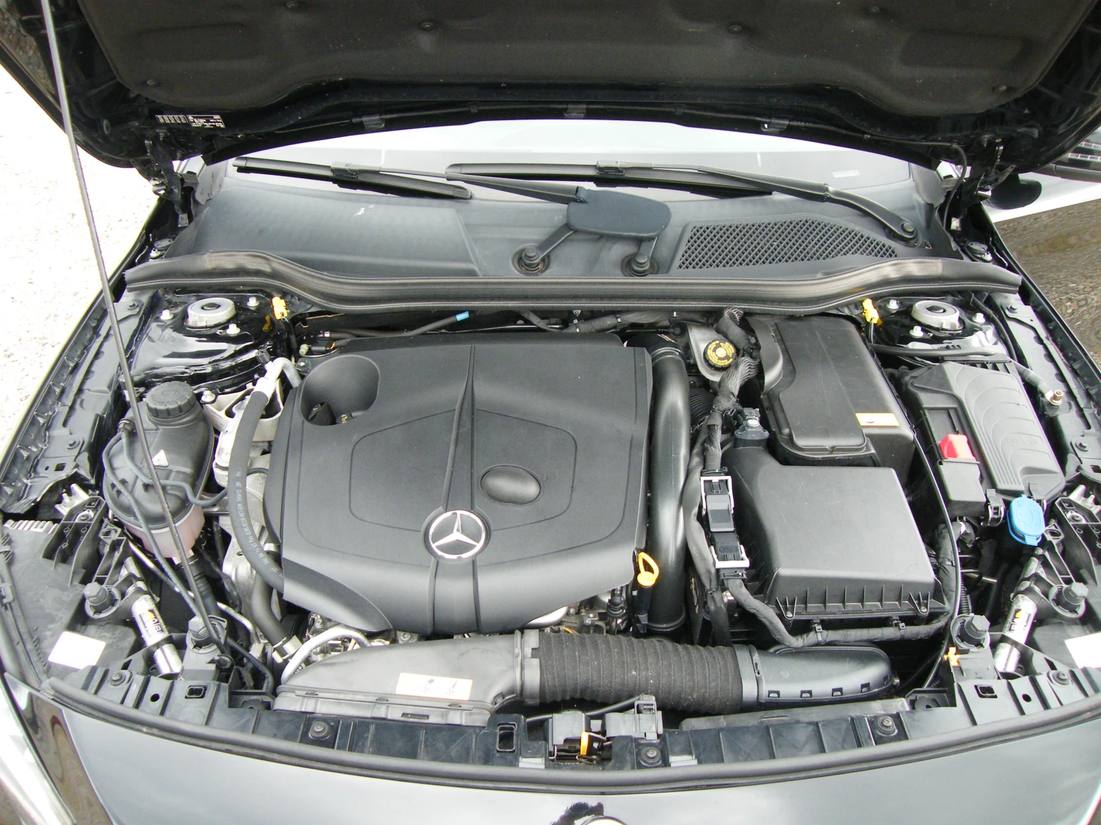 Mercedes-Benz GLA 200 129 000км, снимка 17 - Автомобили и джипове - 54651604