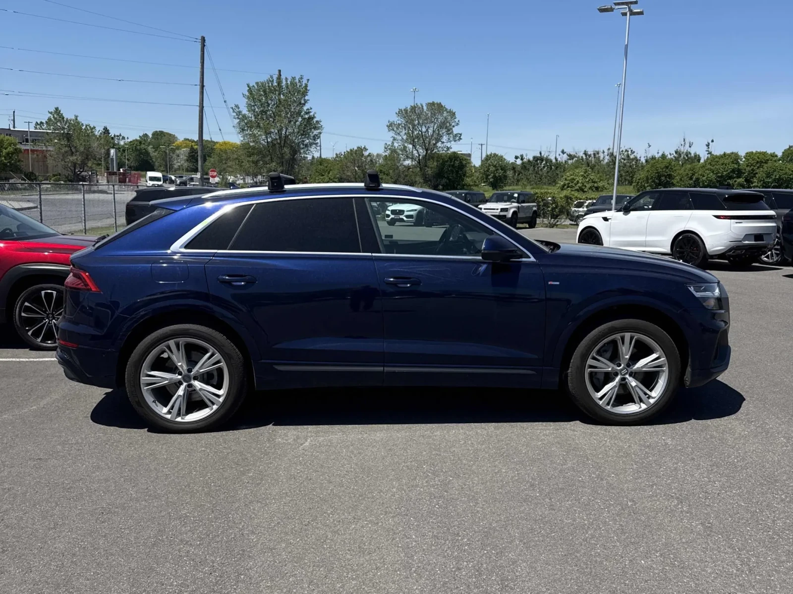 Audi Q8 Progressiv * CARFAX * АВТО КРЕДИТ * , снимка 4 - Автомобили и джипове - 54767655