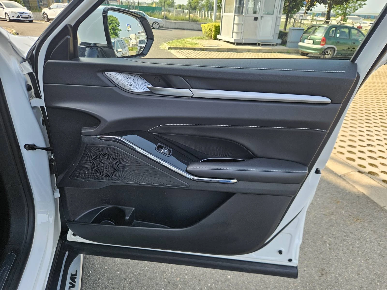 Haval H6 Supreme, снимка 11 - Автомобили и джипове - 54793532