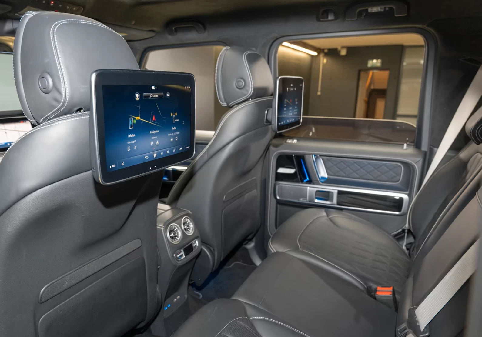 Mercedes-Benz G 63 AMG BURMESTER 3D* MANUFAKTUR* AMG RIDE CONTROL , снимка 11 - Автомобили и джипове - 55098022