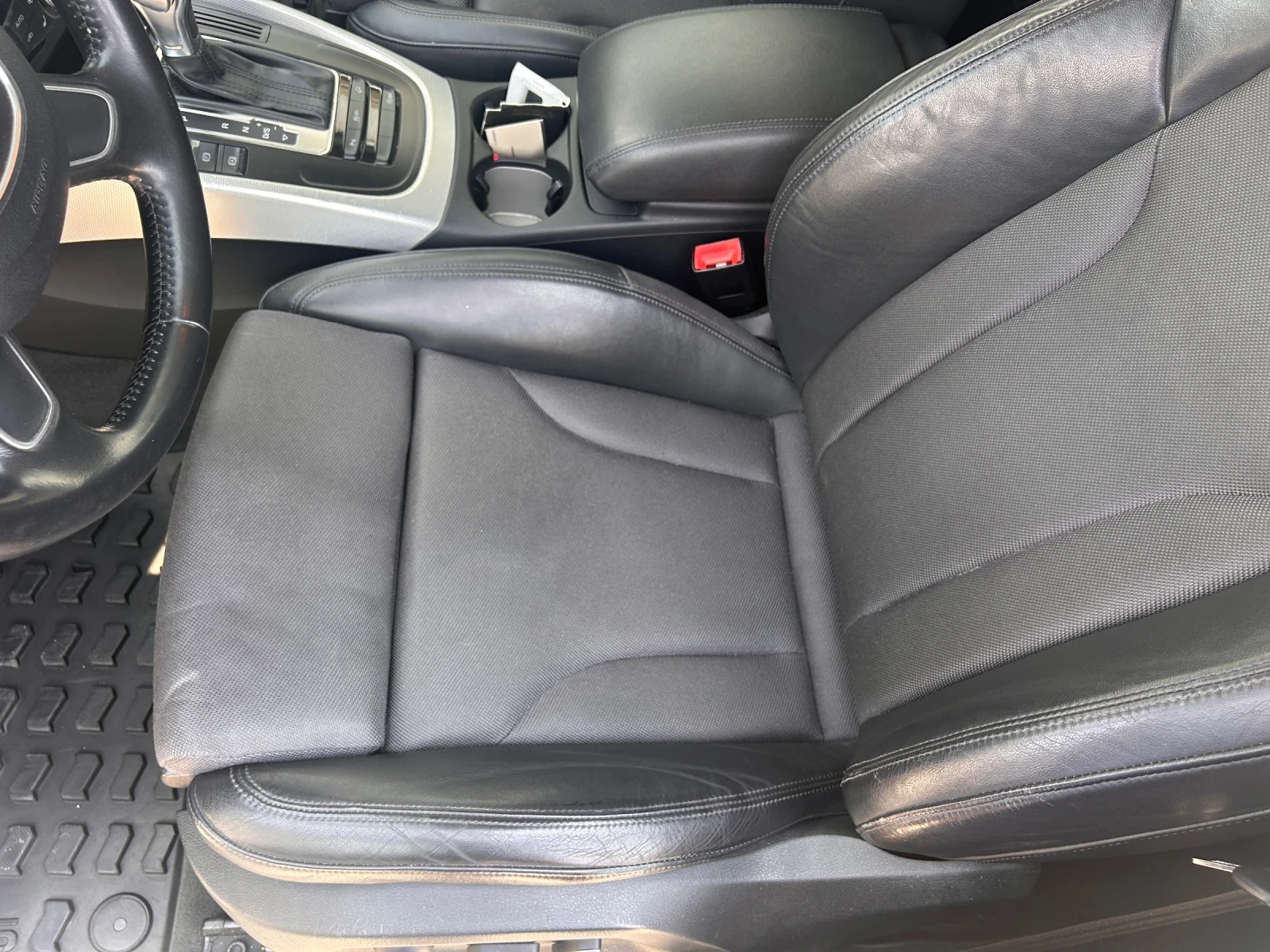 Audi Q5 2.0TDI quattro, снимка 13 - Автомобили и джипове - 55293373