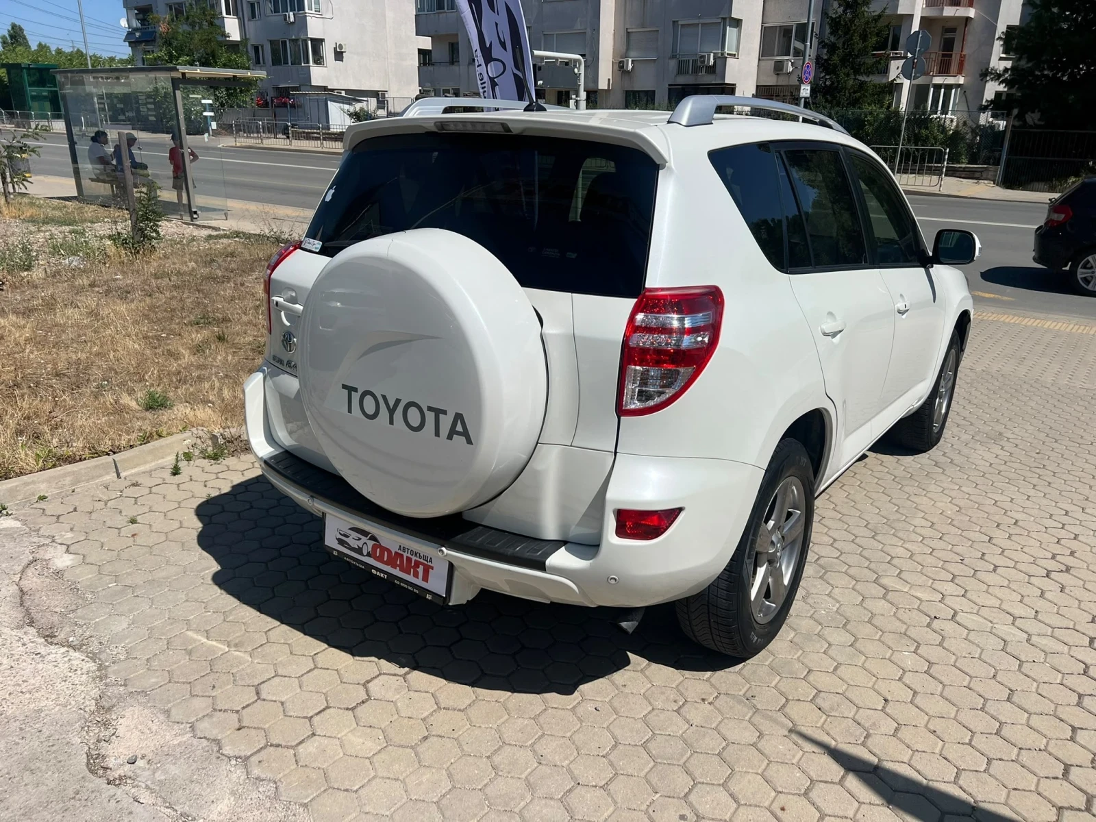 Toyota Rav4 2.2D-4D/4x4/NAVI | Mobile.bg � ����������� 4