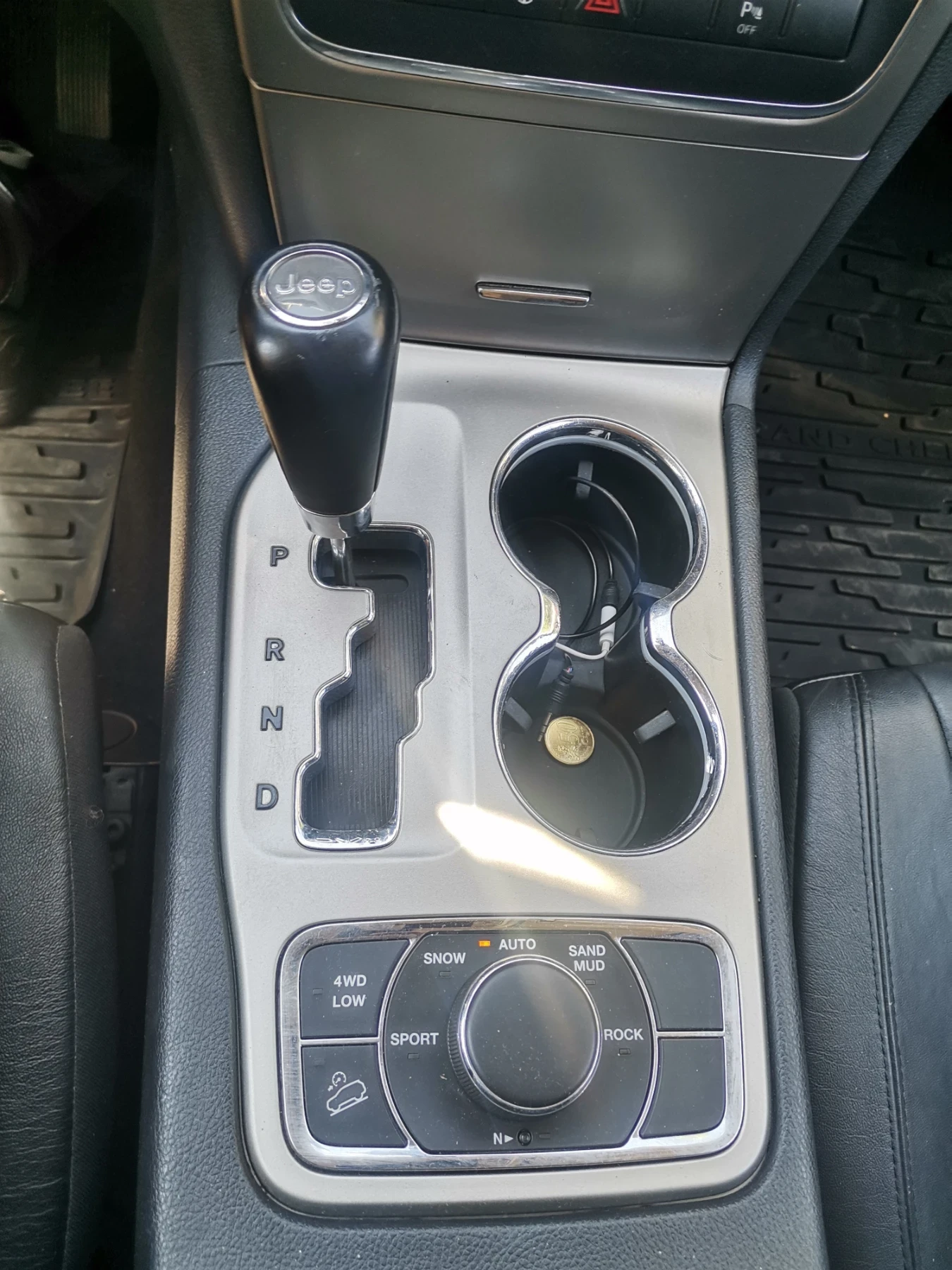 Jeep Grand cherokee 136000км, снимка 6 - Автомобили и джипове - 55508945