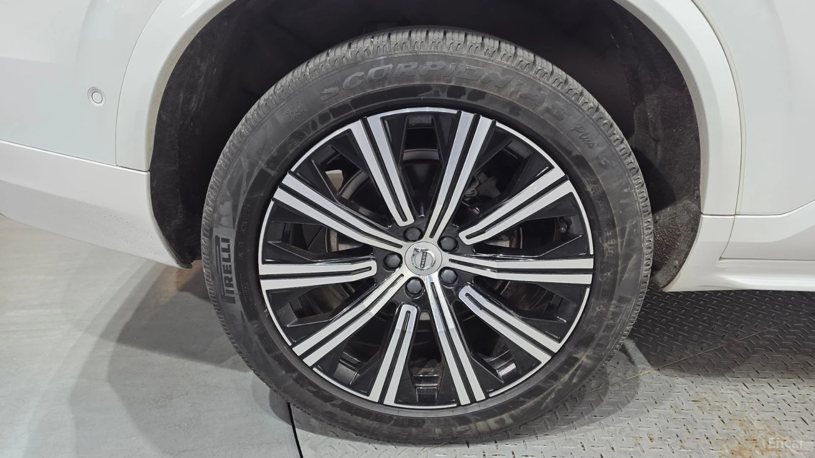 Volvo Xc90 * D5* ПАНО* LED* KEYLESS* Camera* ПОДГРЕВ* 360* , снимка 5 - Автомобили и джипове - 55572024