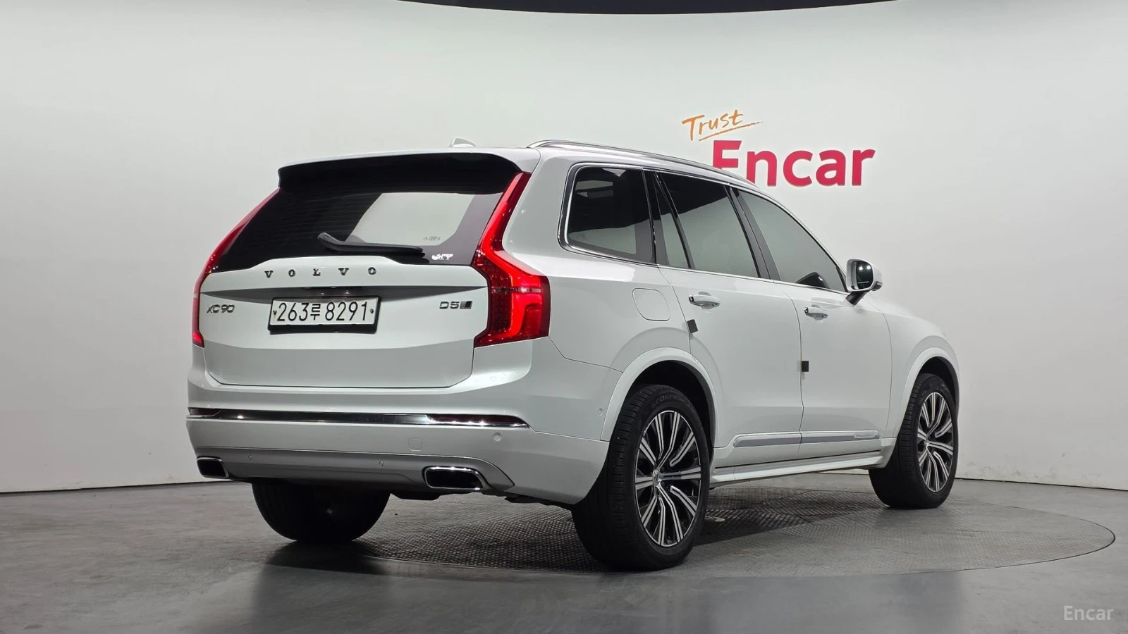 Volvo Xc90 * D5* ПАНО* LED* KEYLESS* Camera* ПОДГРЕВ* 360* , снимка 2 - Автомобили и джипове - 55572024