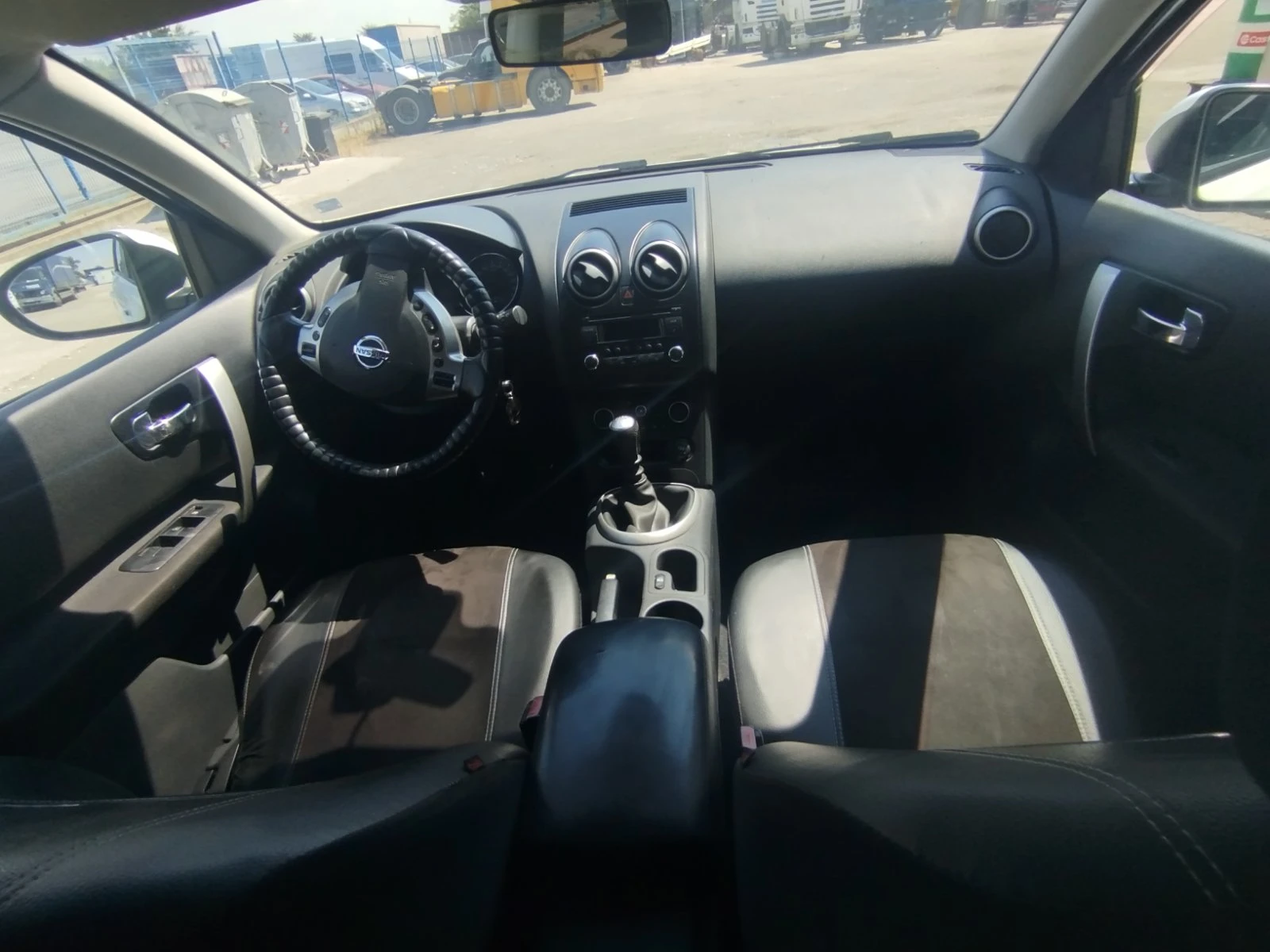 Nissan Qashqai, снимка 5 - Автомобили и джипове - 56353039