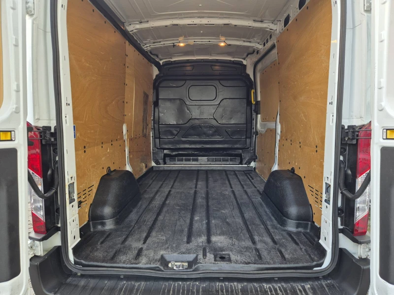 Ford Transit 2.2D-СУПЕР СЪСТОЯНИЕ, снимка 13 - Бусове и автобуси - 47512363