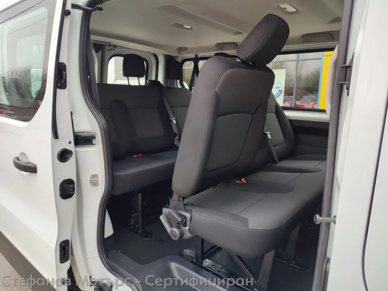 Renault Trafic L1H1 7+ 1 Combi Life 2.0 dCi (120hp) MT6, снимка 13 - Бусове и автобуси - 49377332