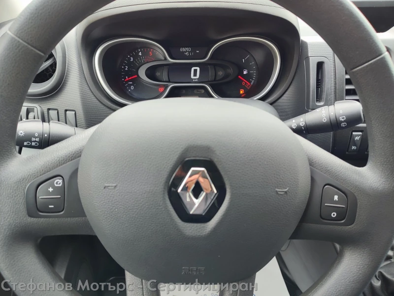 Renault Trafic L1H1 7+ 1 Combi Life 2.0 dCi (120hp) MT6, снимка 9 - Бусове и автобуси - 49377332