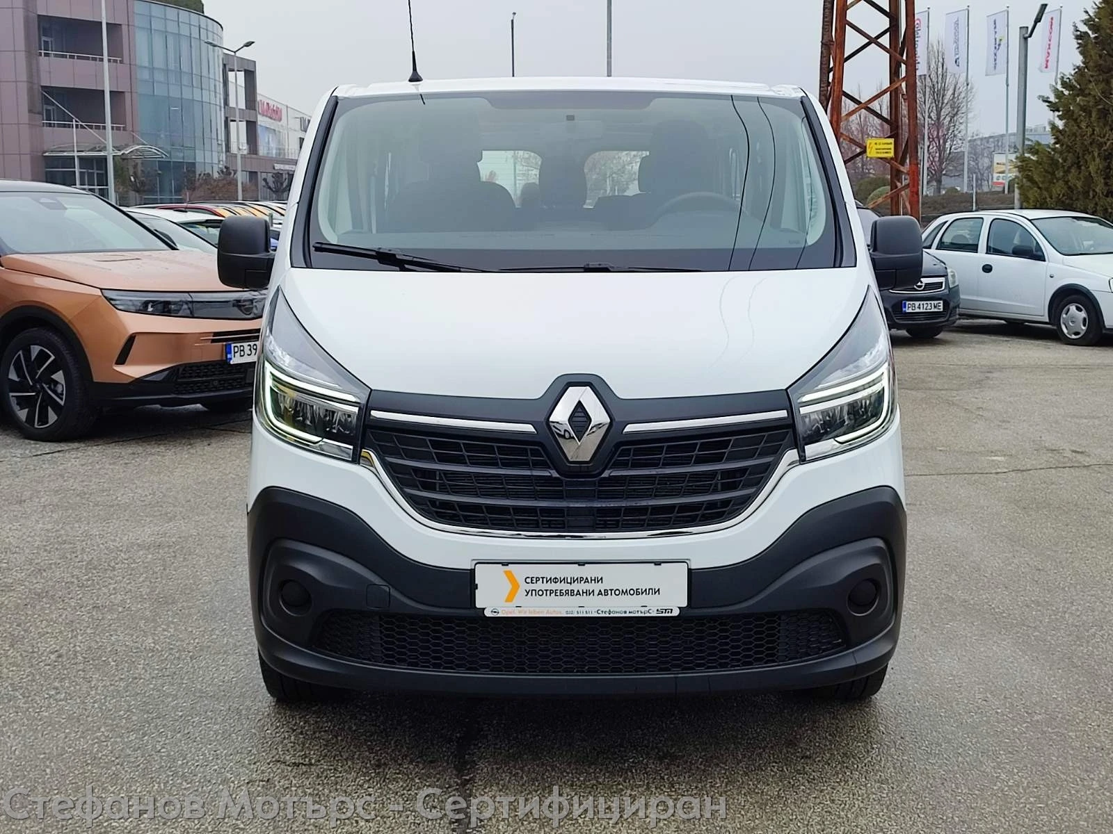 Renault Trafic L1H1 7+ 1 Combi Life 2.0 dCi (120hp) MT6 - изображение 2