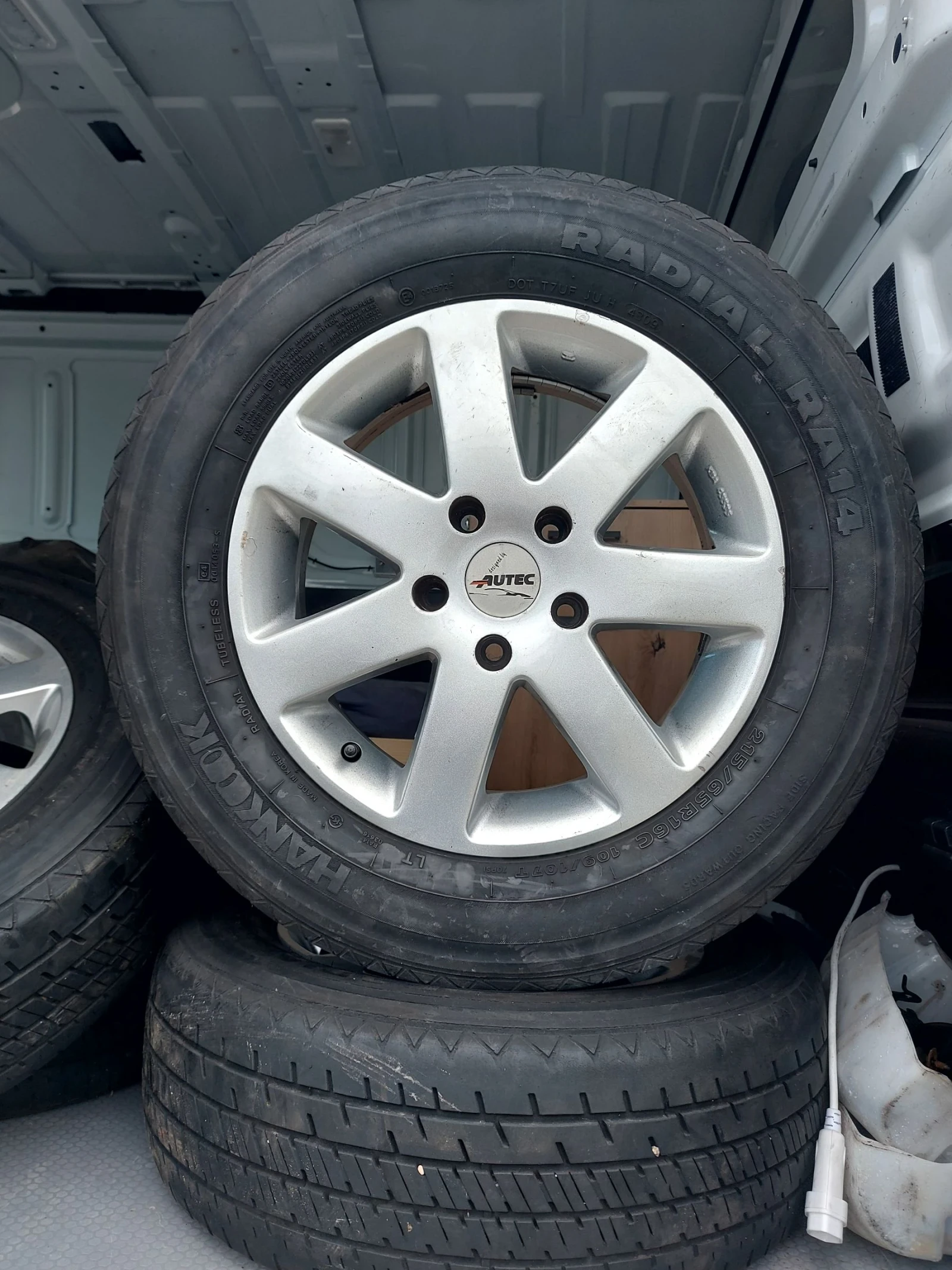 Гуми с джанти Hankook 215/65R16