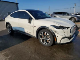 Ford Mustang Mach-E Premium AWD, снимка 4