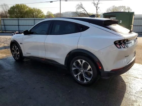 Ford Mustang Mach-E Premium AWD, снимка 2