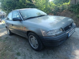 Opel Astra 1.4, снимка 11