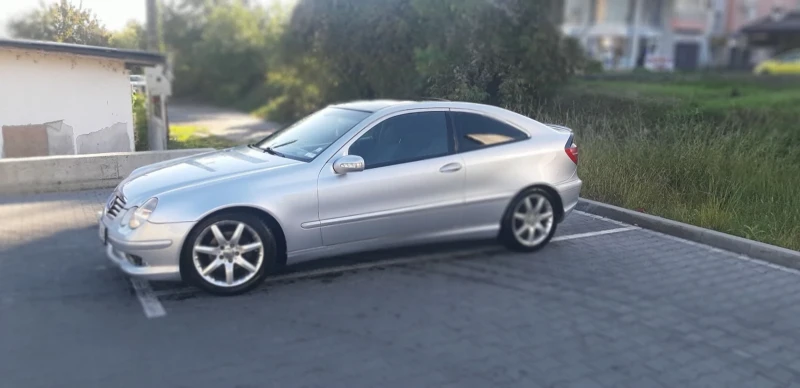 Mercedes-Benz C 220, снимка 3 - Автомобили и джипове - 47654283