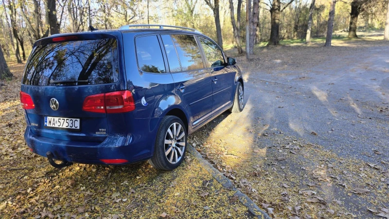 VW Touran, снимка 5 - Автомобили и джипове - 48726570