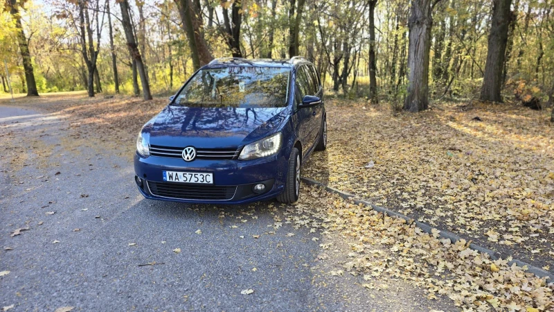 VW Touran, снимка 2 - Автомобили и джипове - 48726570