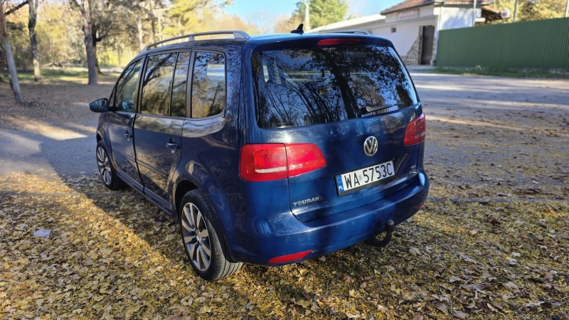 VW Touran, снимка 4 - Автомобили и джипове - 48726570