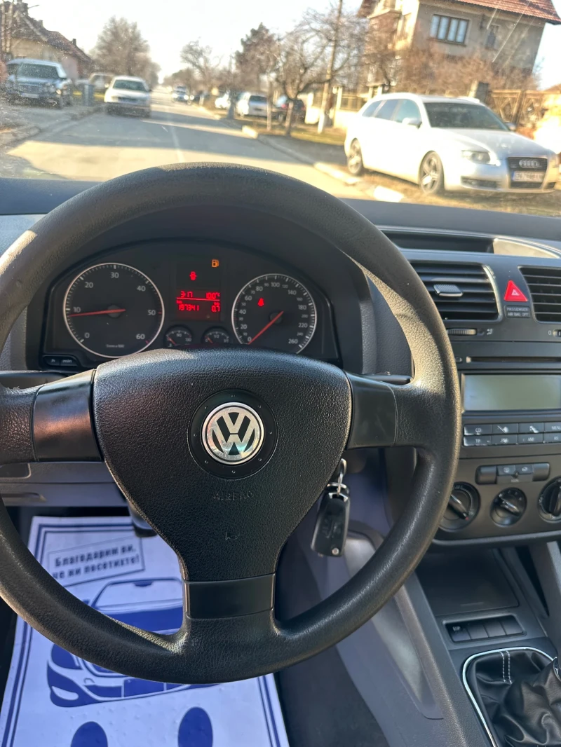 VW Golf, снимка 6 - Автомобили и джипове - 48935335