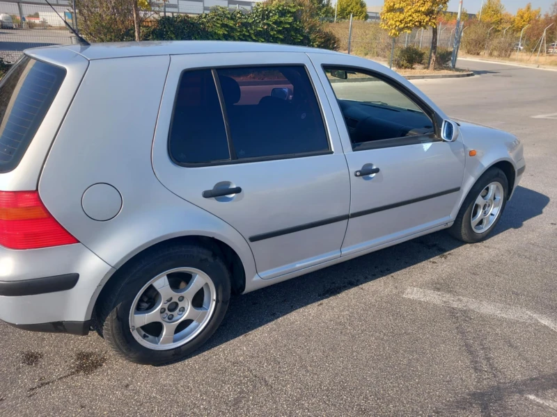 VW Golf 4, снимка 4 - Автомобили и джипове - 49432712