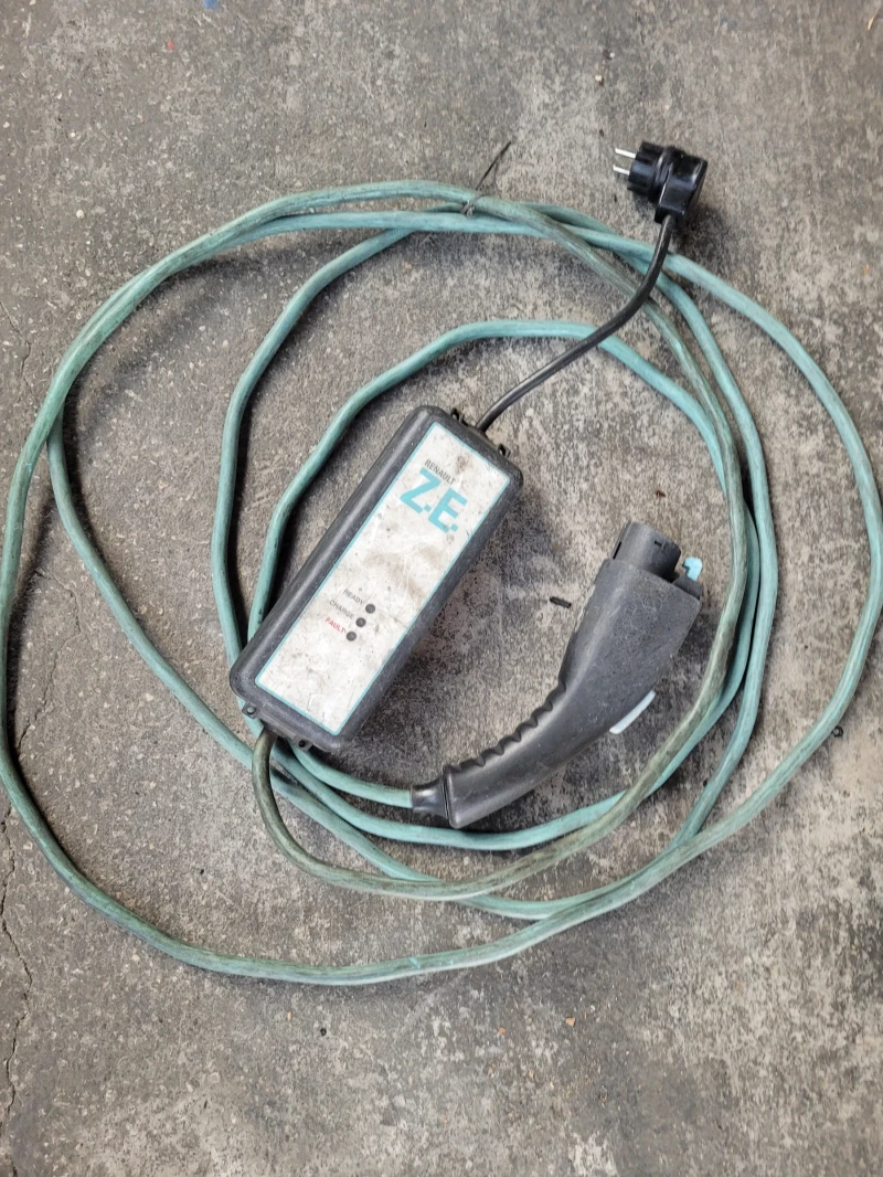 Renault Kangoo Electrik, снимка 13 - Автомобили и джипове - 52083576