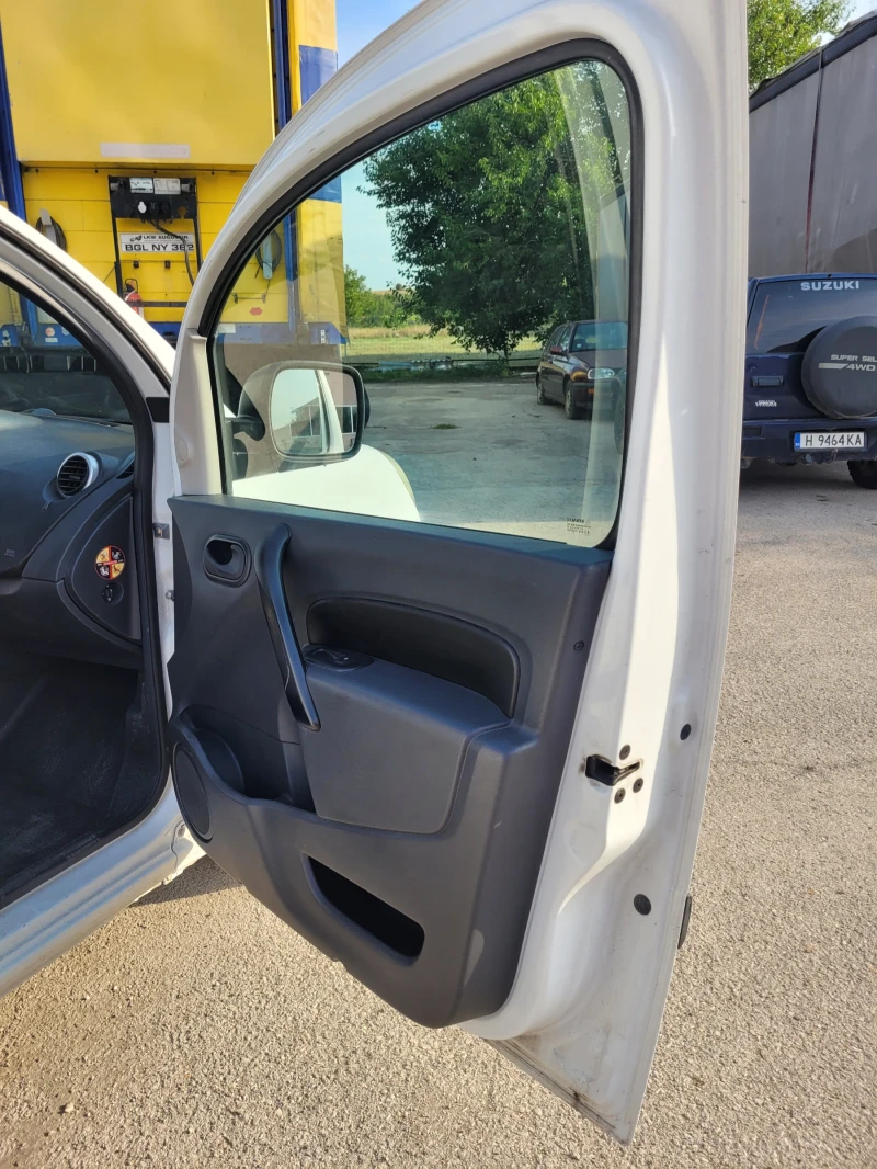 Renault Kangoo Electrik, снимка 10 - Автомобили и джипове - 52083576