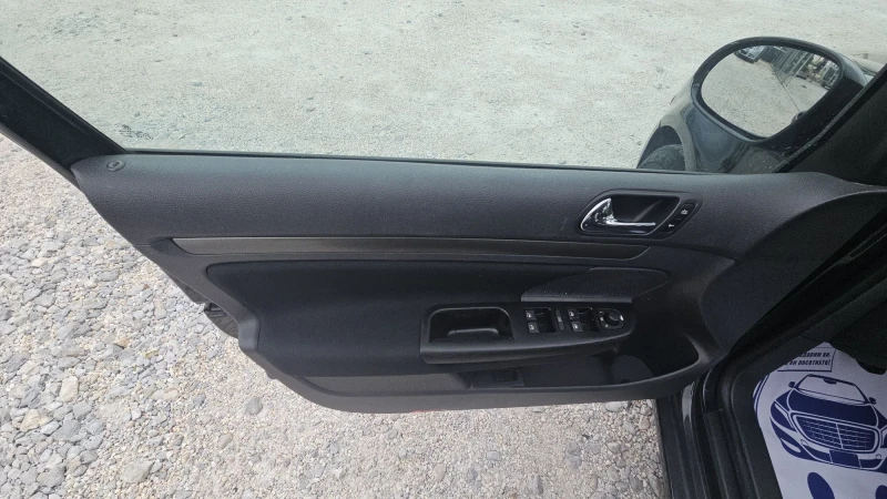 VW Golf 1.9TDI.105кс.Италия.6.скорости, снимка 10 - Автомобили и джипове - 51748365