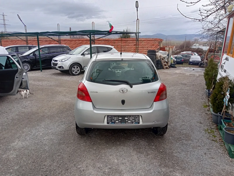 Toyota Yaris 1.3бензин, снимка 3 - Автомобили и джипове - 52998189