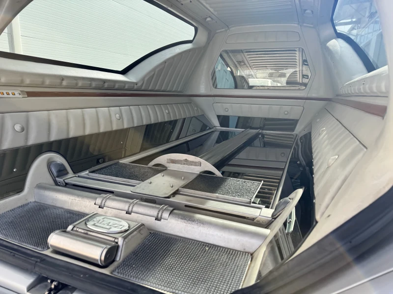 Mercedes-Benz E 280, снимка 8 - Автомобили и джипове - 53580147